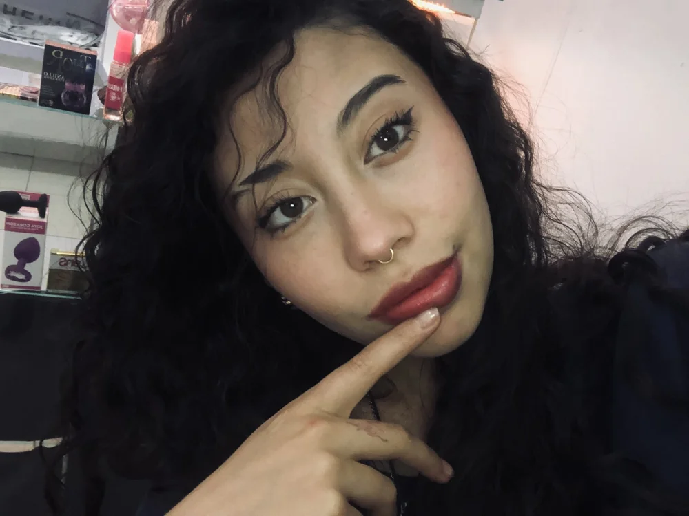 Jas_02's Offline Chat Room