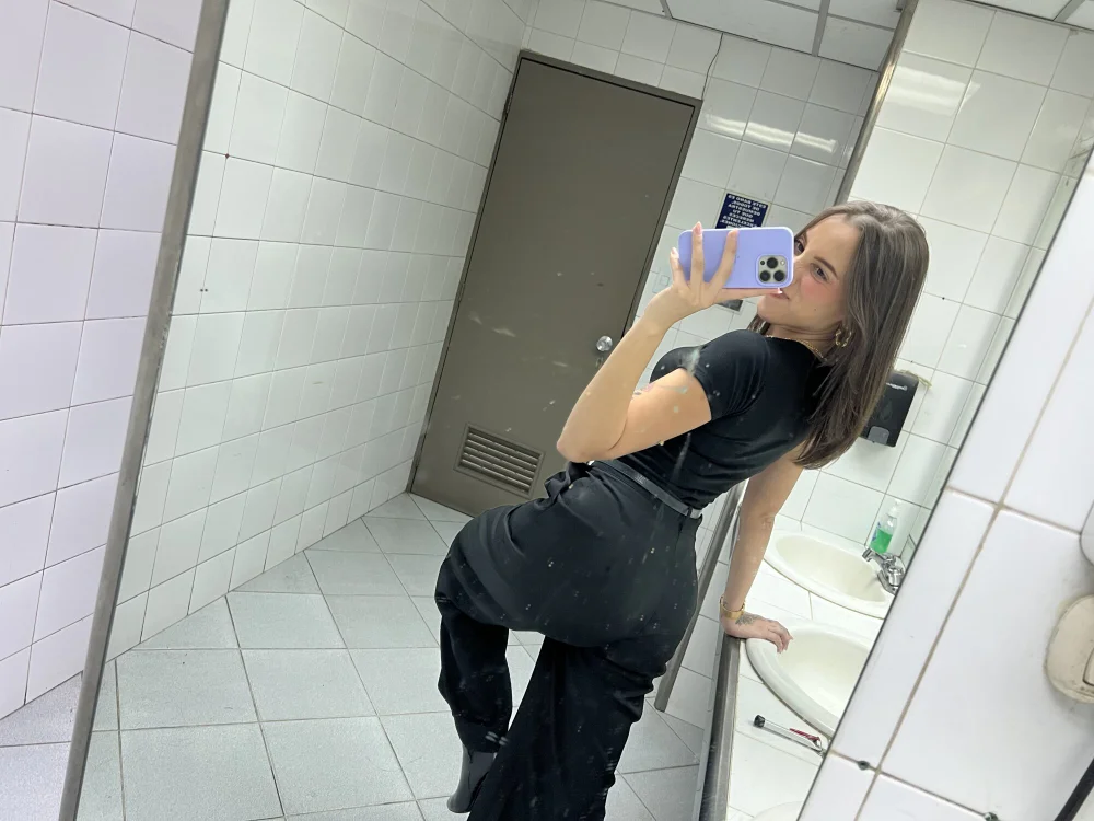 julieta_4bb Ruang Obrolan Offline