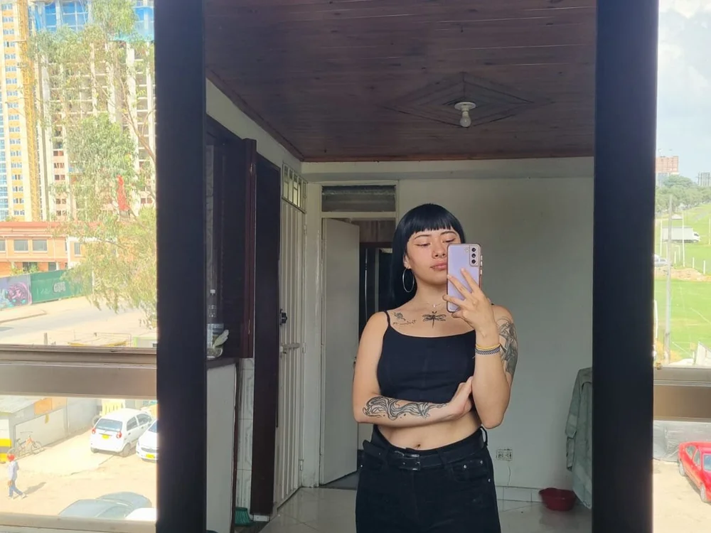 Arianna_Cute offline chatrum