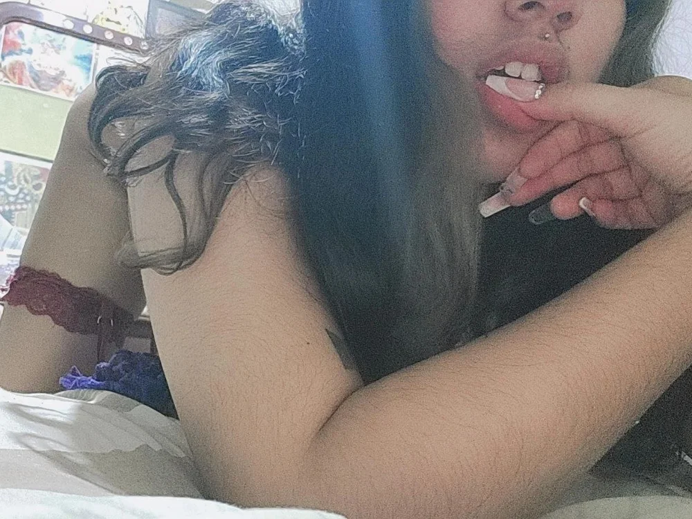 Evangeline_cream's most recent online preview
