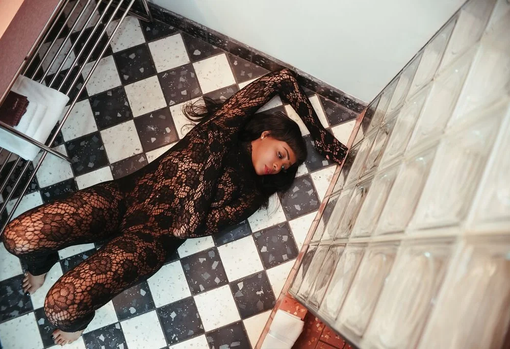 Blazerina: συνομιλία ΧΧΧ εκτός σύνδεσης