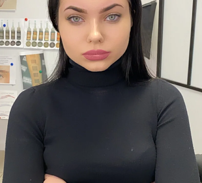 Lendy_Kiska's Offline Chat Room