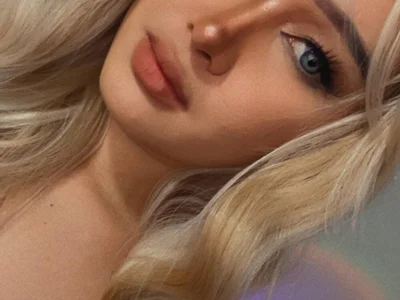 mariahmonroe Offline XXX-chat