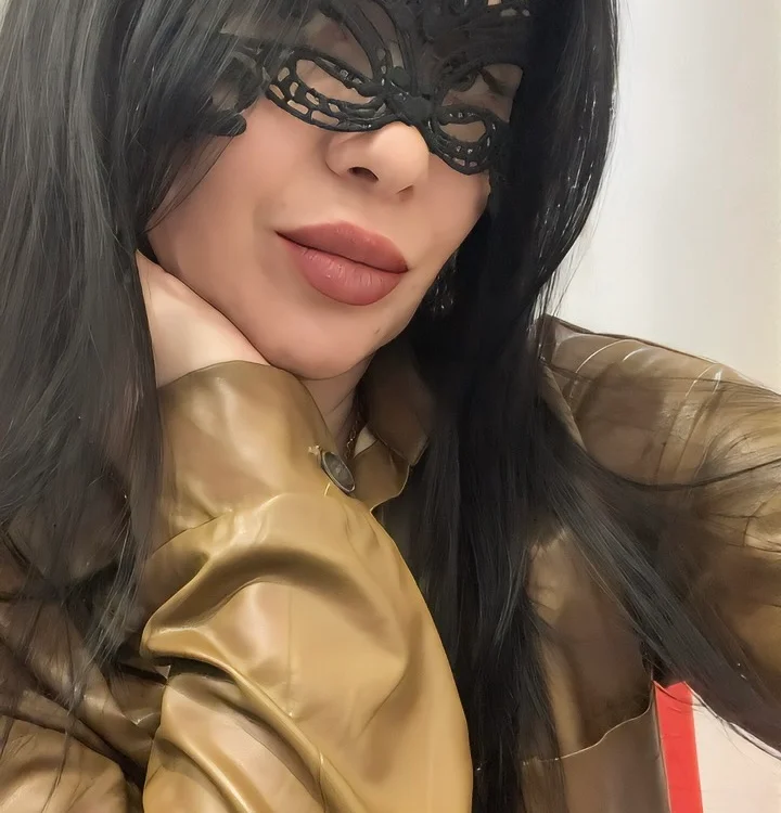 AthenaElle – Offline XXX chat