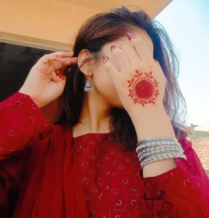 kavitab143 অফলাইন XXX চ্যাট