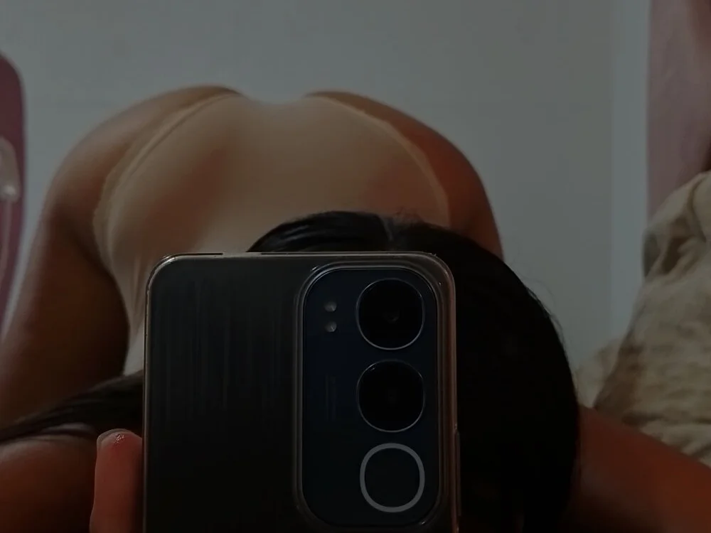 Camila2031 Offline XXX-chat