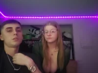 Aidowned's webcam live show