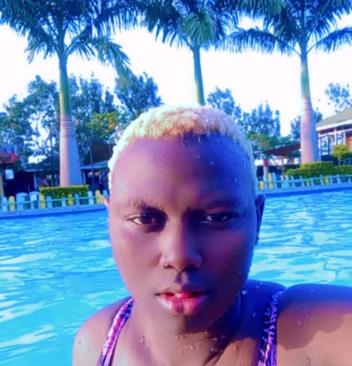anne_kenya's most recent online preview