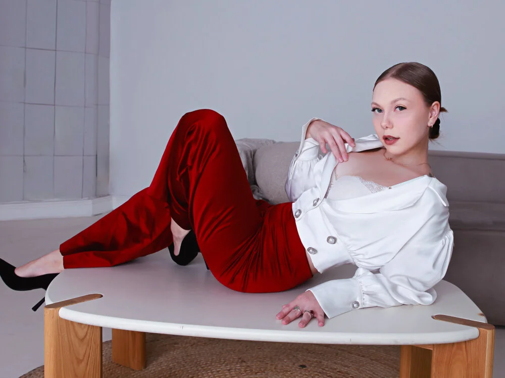 AudreyRossy 離線 XXX 聊天