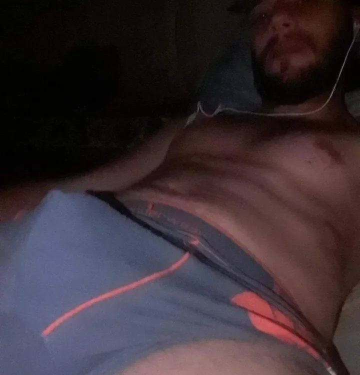 baiseurs18000: συνομιλία ΧΧΧ εκτός σύνδεσης