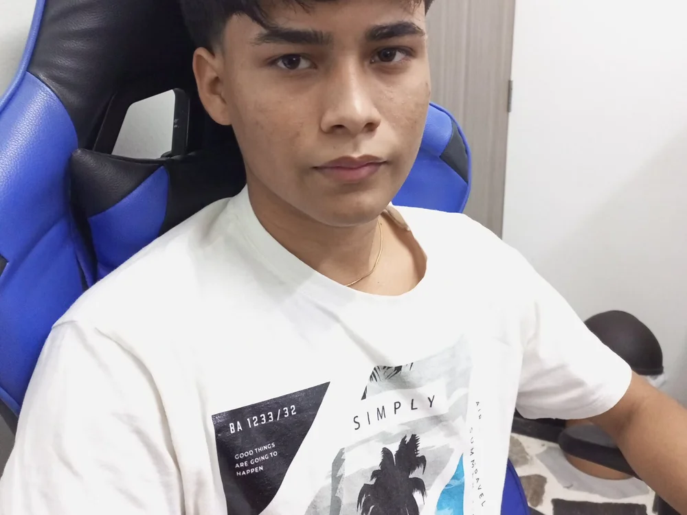Bilik Sembang Luar Talian maximo_rossi