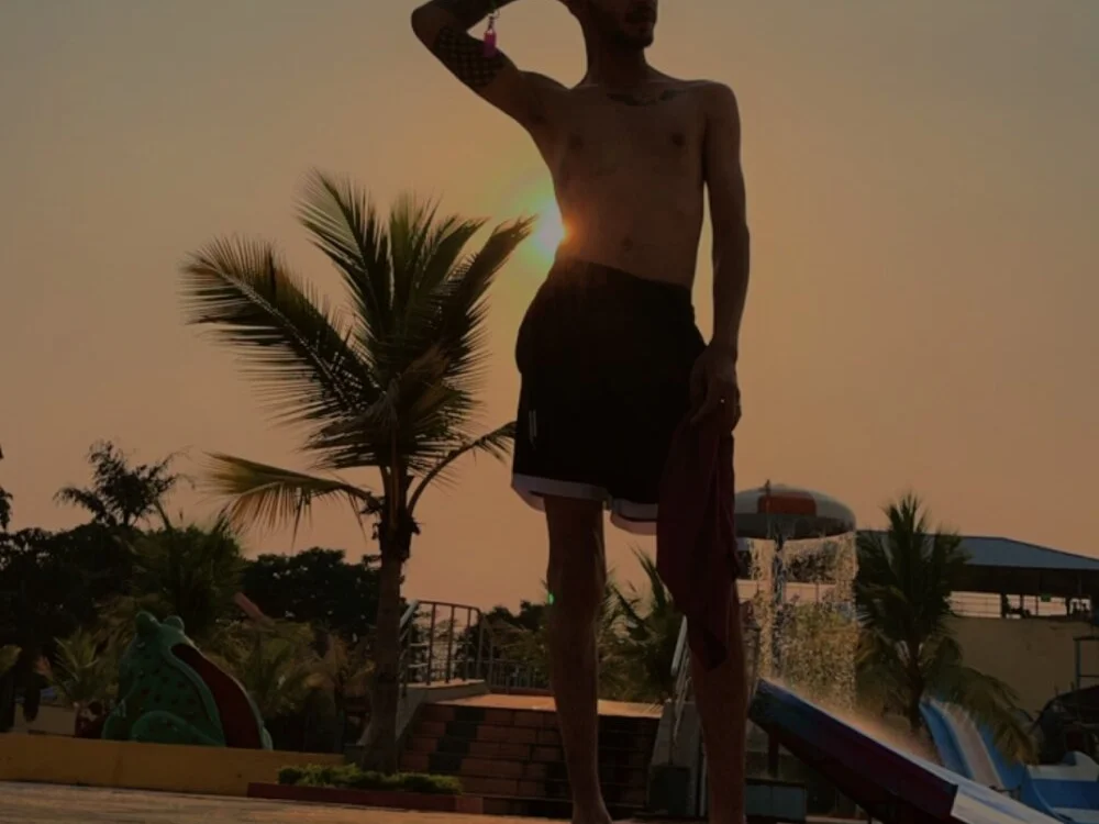 Big_dick_dog 離線 XXX 聊天