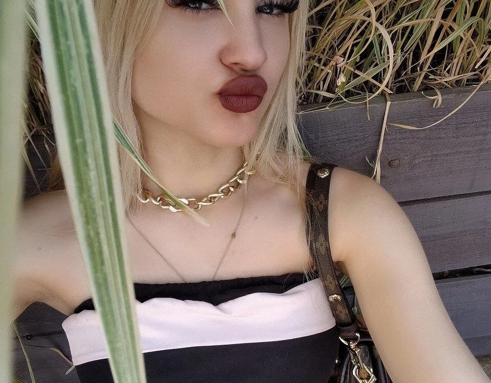 Offline XXX chat modela LaslyAngel