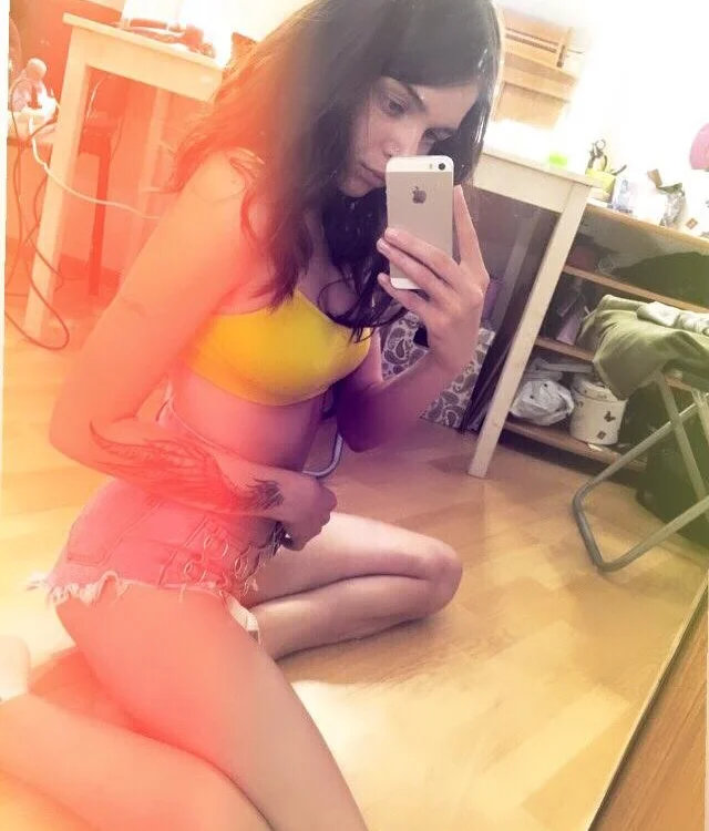 tattoo_lady offline chatrum