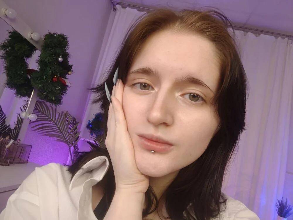 EffieLiliumのライブXXXチャット