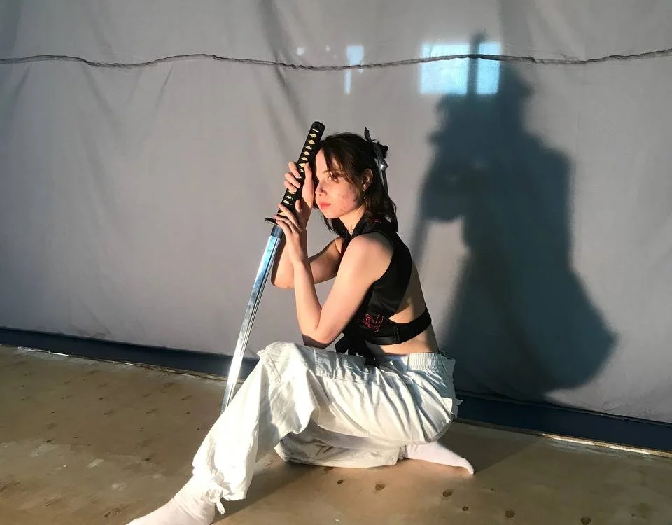 LucettaGlasper's Offline Chat Room