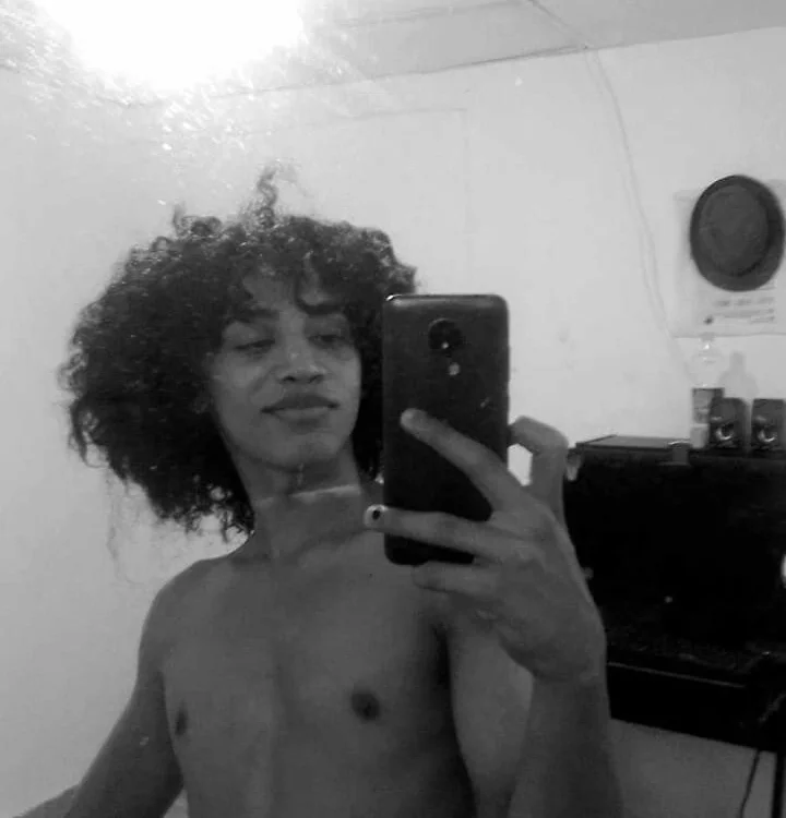 cristian_sex_'s Offline XXX Chat