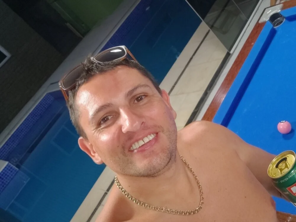 kzalhot's Offline XXX Chat