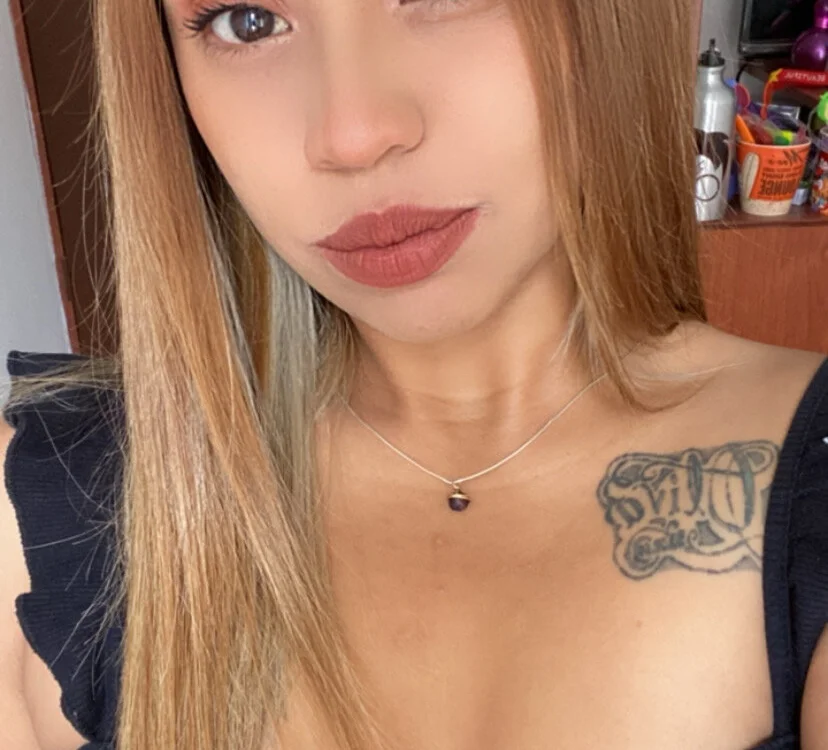 dakotafenty offline chatrum
