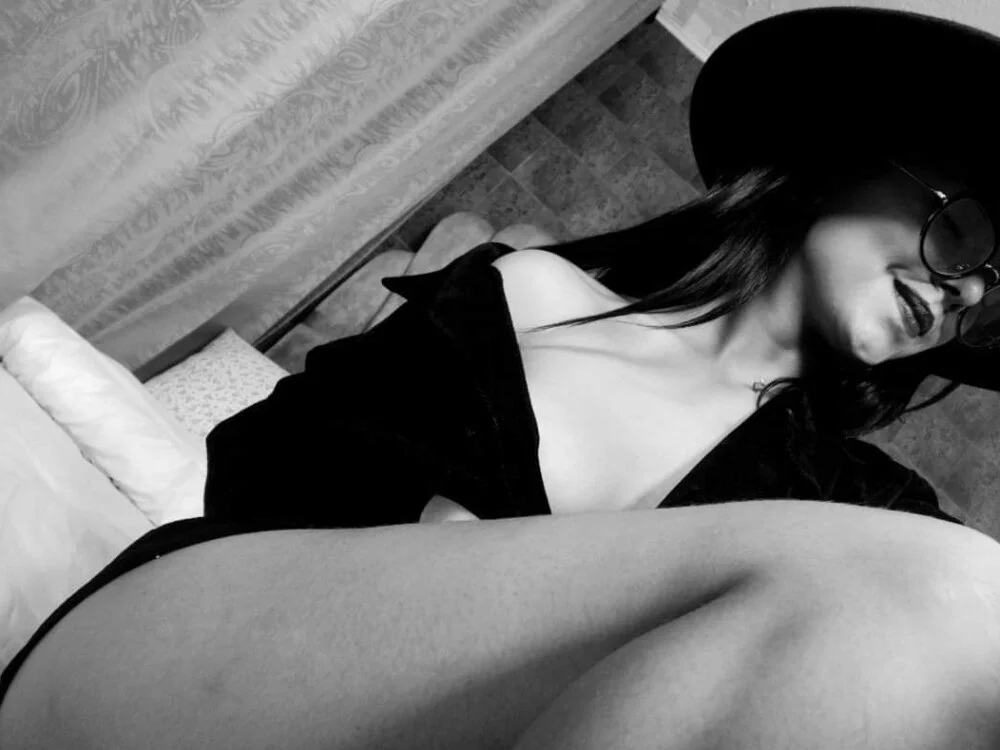 Offline XXX chat amy_robertz