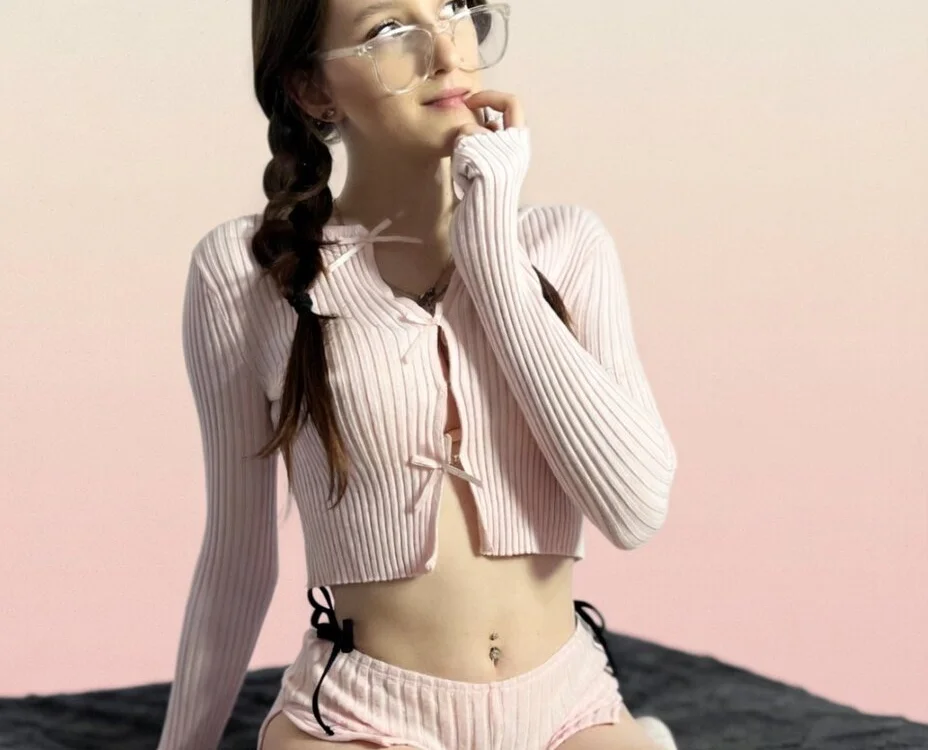 LisaBoddy অফলাইন XXX চ্যাট