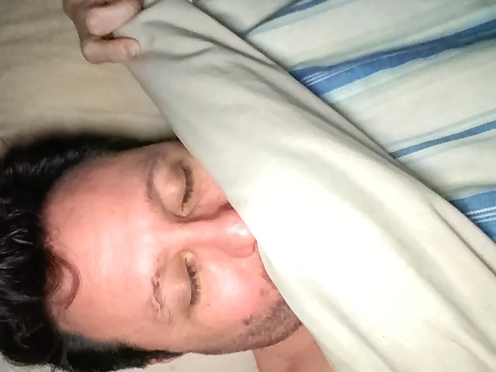 Andrewlitoral 離線 XXX 聊天