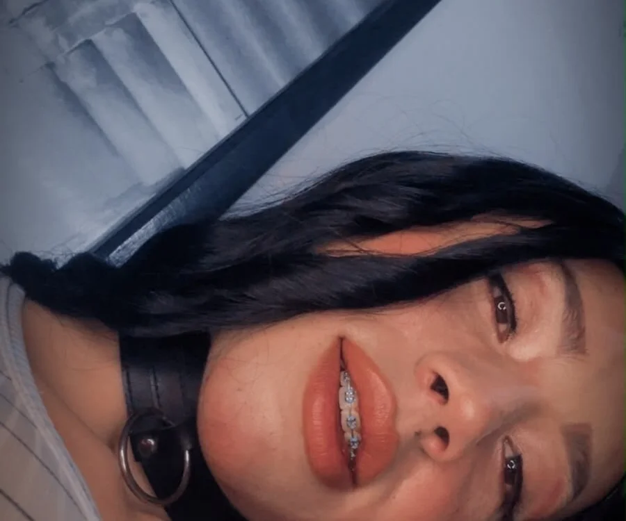 Offline XXX chat Chloe_5420