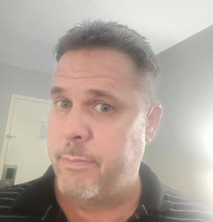 watchingme's Offline XXX Chat