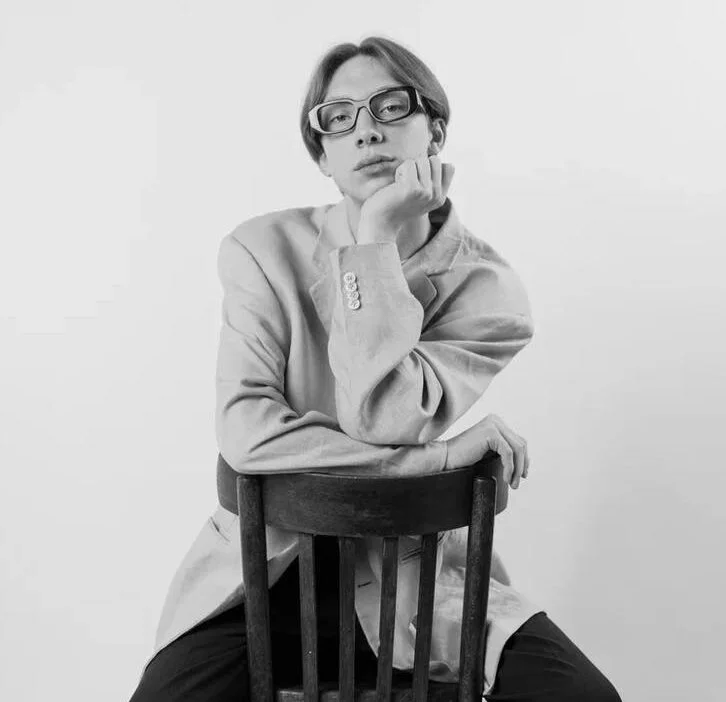 SilverFeral offline XXX-chat