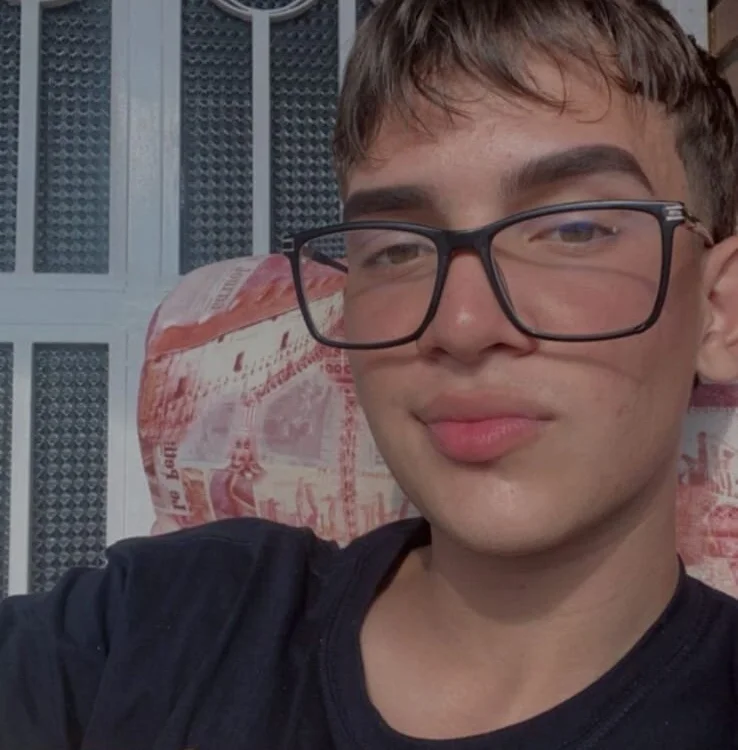 Lucas_Soprano's Offline Chat Room