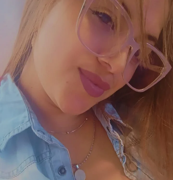 luciana_336 Offline XXX-Chat