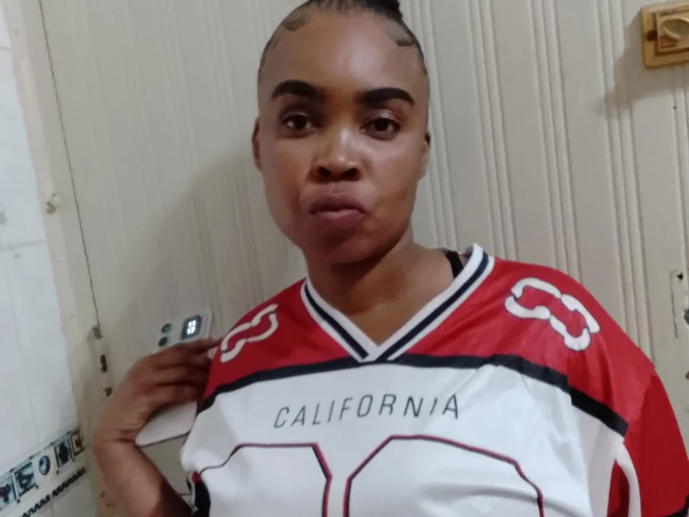 hotsexyberry29's Offline XXX Chat