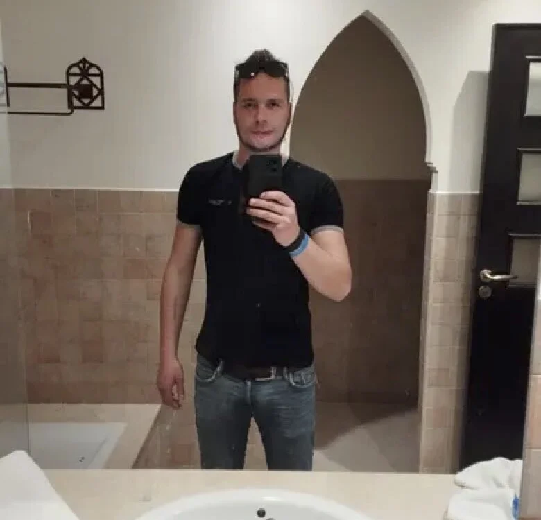 Kylxxx8 Adlı Modelin Çevrimdışı XXX Sohbeti