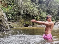 Model thomas_eliotts