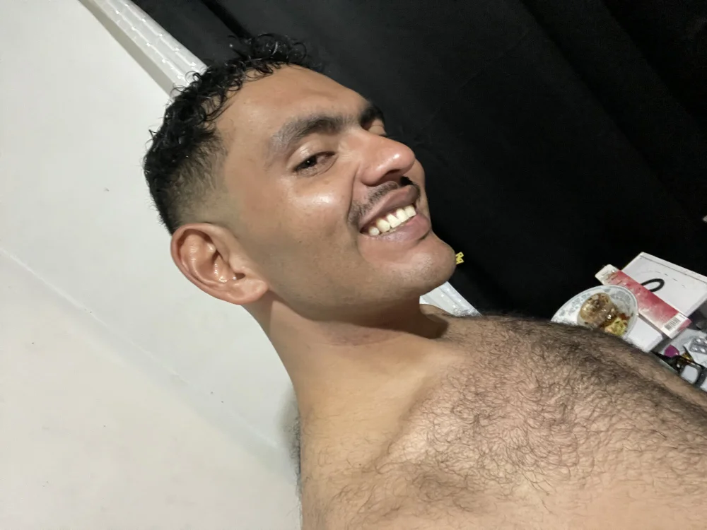 areyesp40's Offline Chat Room