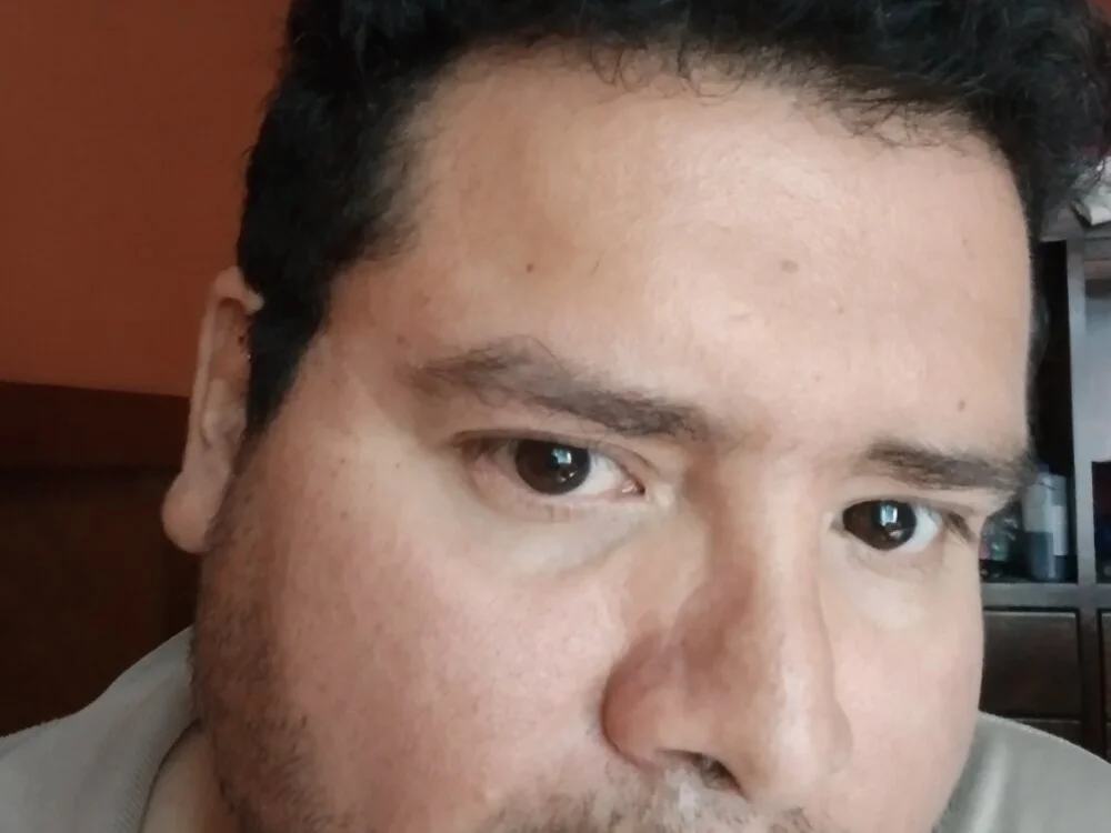 Santiagoqro85 Chat XXX Ngoại tuyến