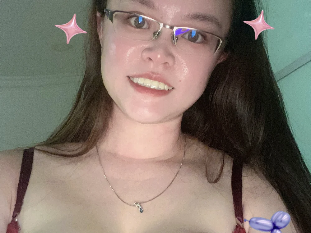 sexyalece's Offline Chat Room