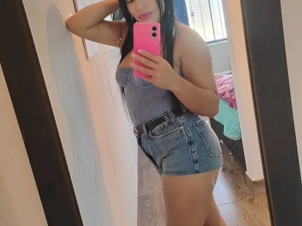 Nataly_o's Offline Chat Room