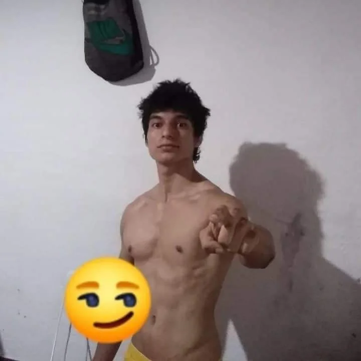 alejandro2021111's Offline Chat Room