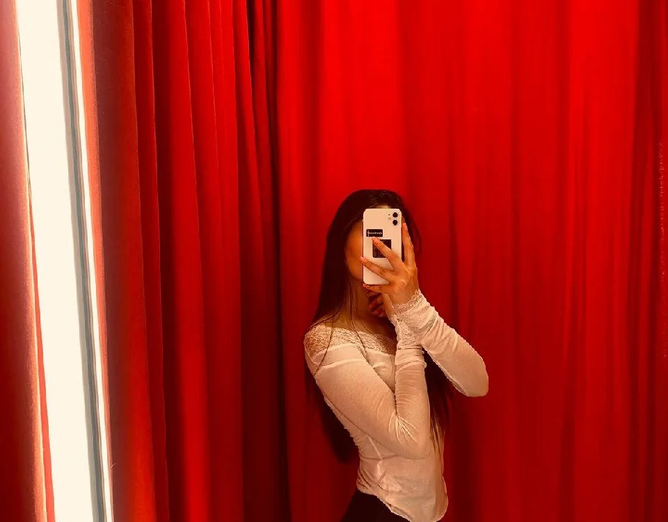Lizzie_Castillo