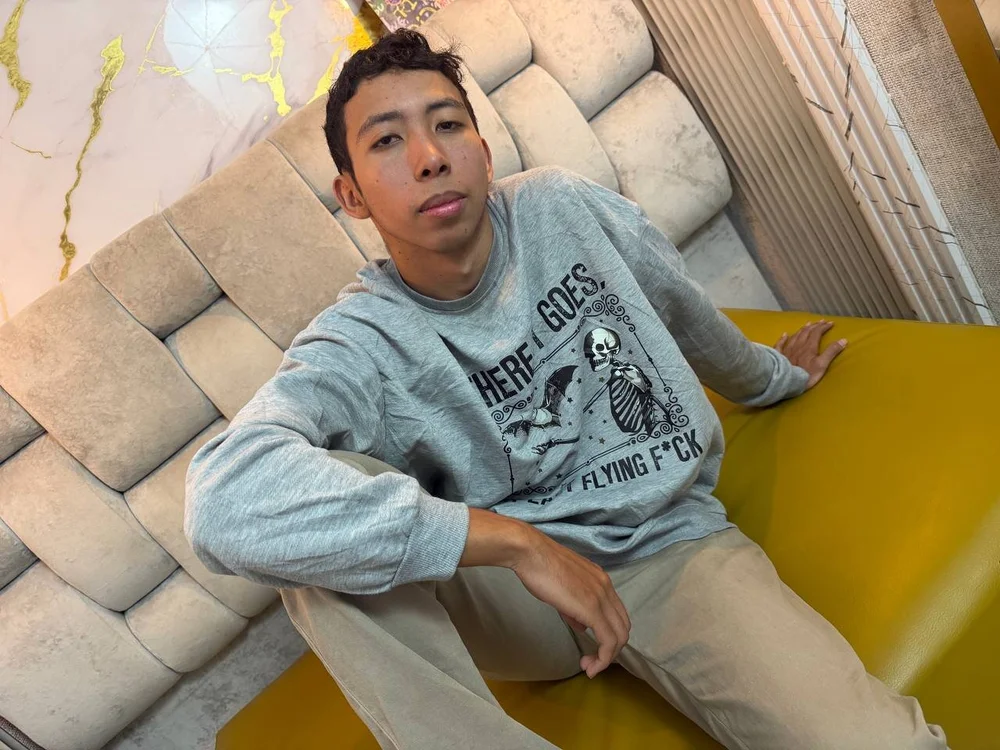 MOgekobig19 cam model