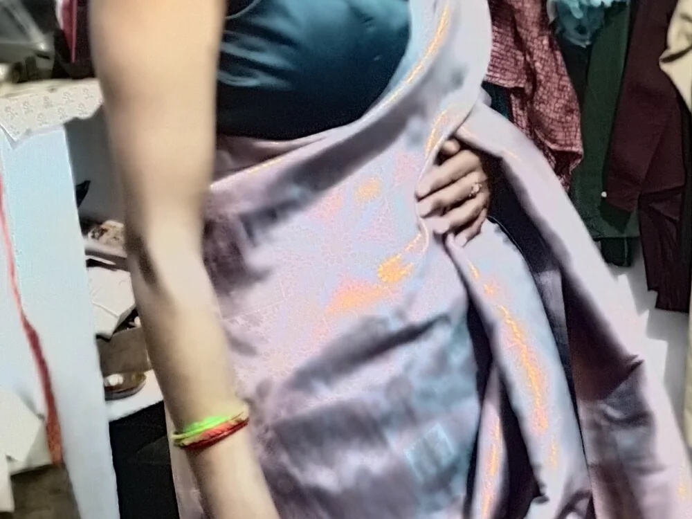 Sanju-Love Chat XXX offline