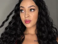 Lyly_Angelll's Live XXX Chat