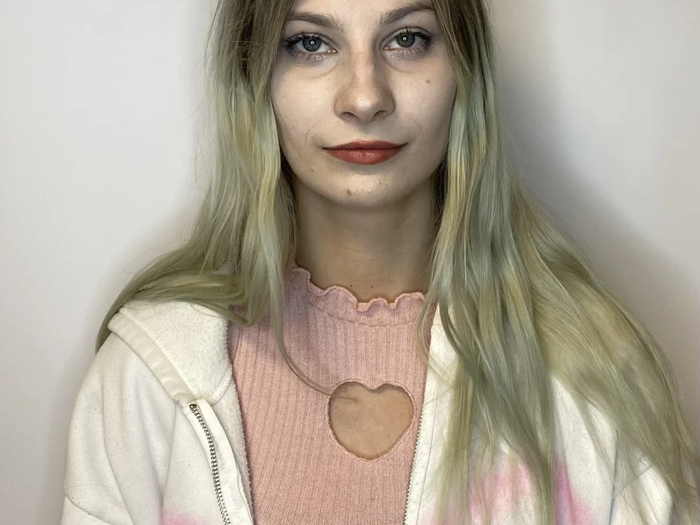 EllaBarber's Offline XXX Chat
