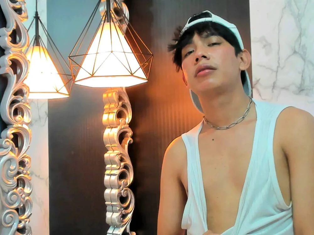 ian_xtrem4u's Offline XXX Chat