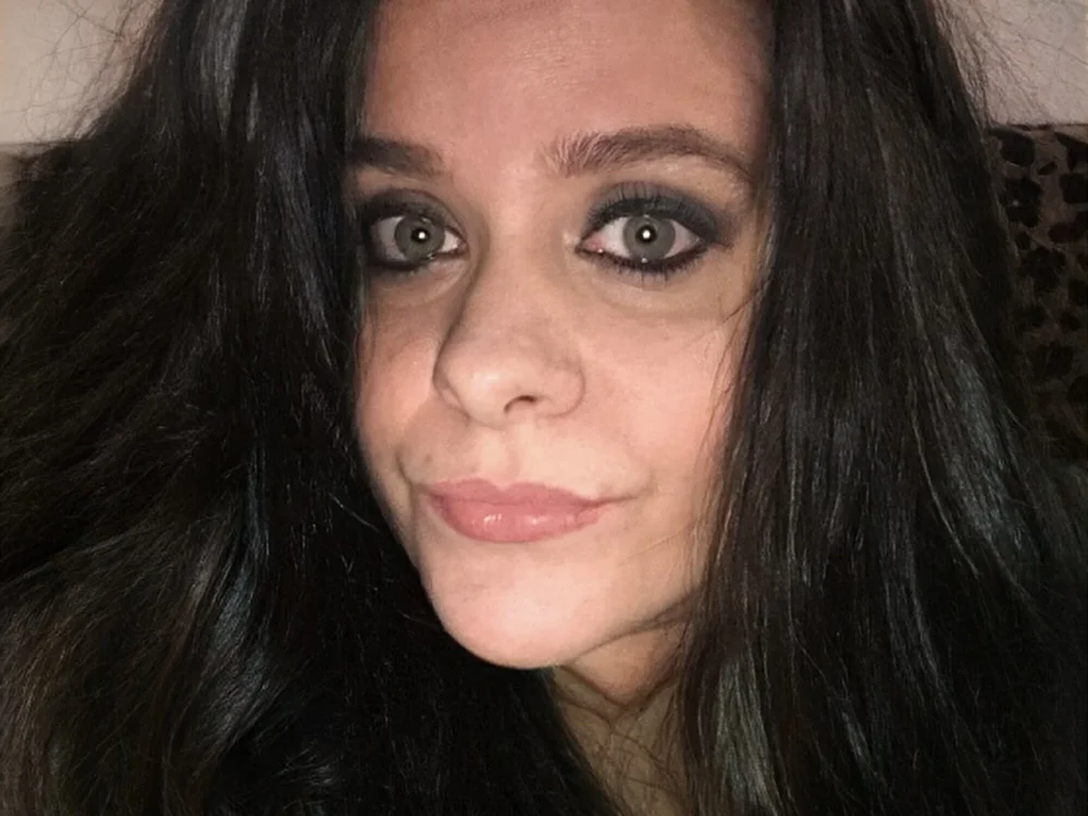 kels25's Offline Chat Room
