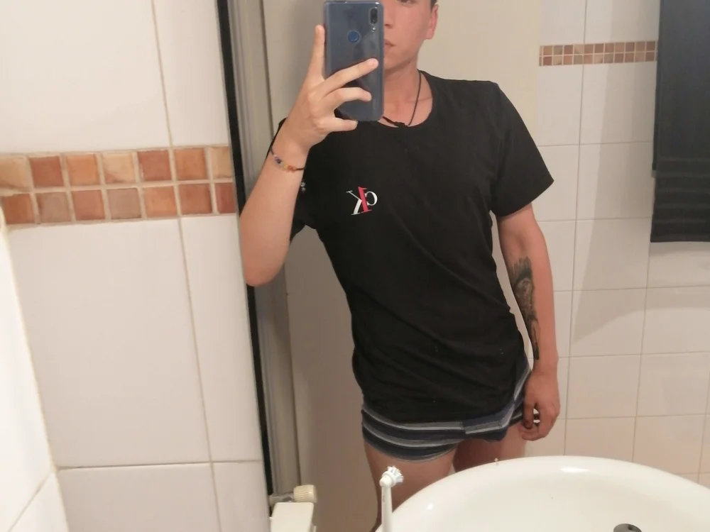 Whitebaby99 Obrolan XXX Offline