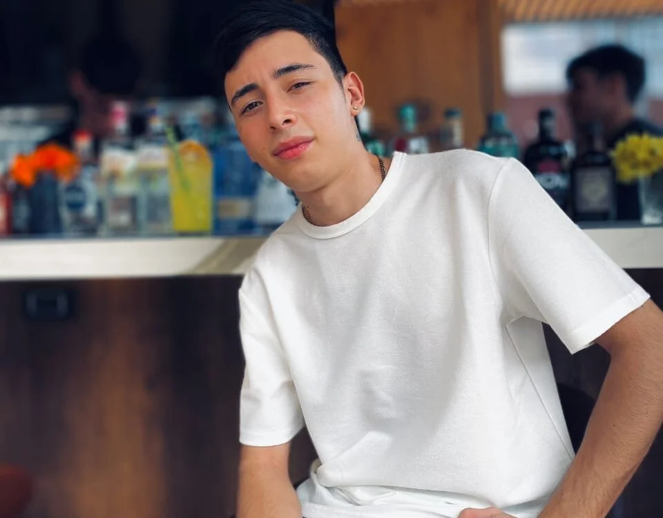 Naturalfeeling2's Offline XXX Chat