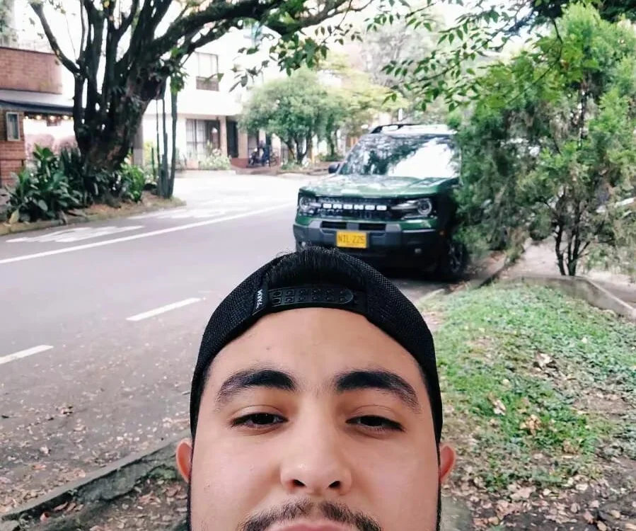 marcus_harris' Offline XXX Chat