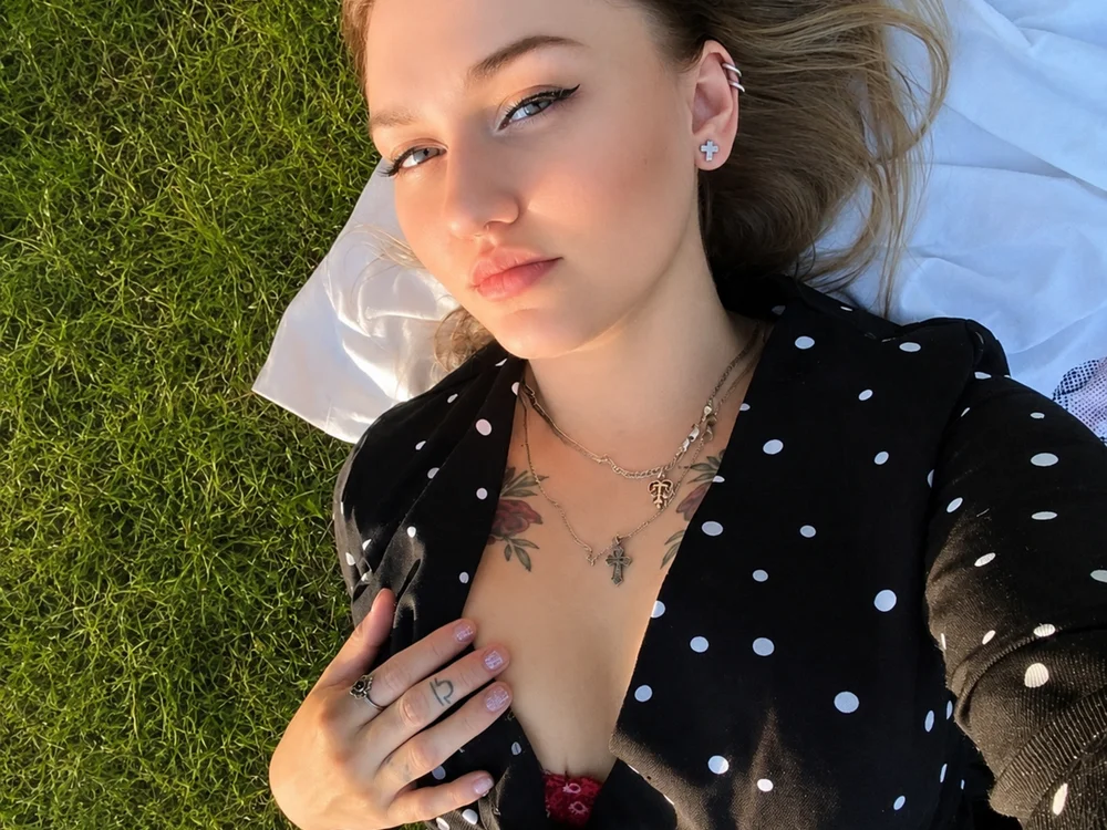 Chat +18 off-line de JuliaLegrand